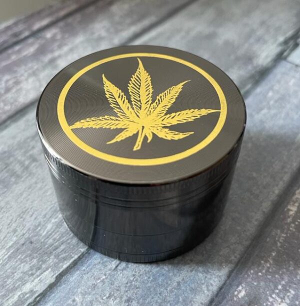 Black Leave 50mm 4 Parts Grinder ( 12 Pieces Display )