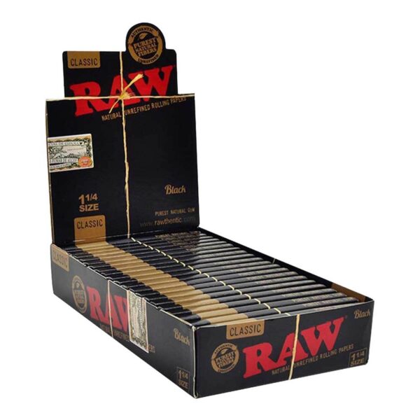 RAW Black 1 1/4 Rolling Papers
